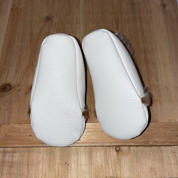 🤎✨🤍 Baby girl white boots! 12-18mos - Picture 4 of 7